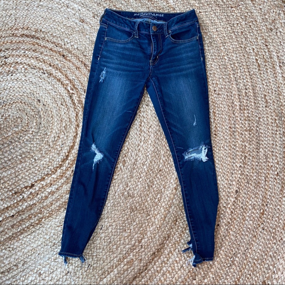 American Eagle Distressed/Destroyed dark jeggings